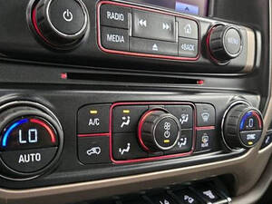 جي إم سي سييرا الداخلية 