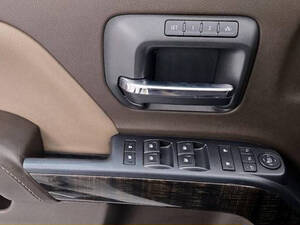 جي إم سي سييرا الداخلية 