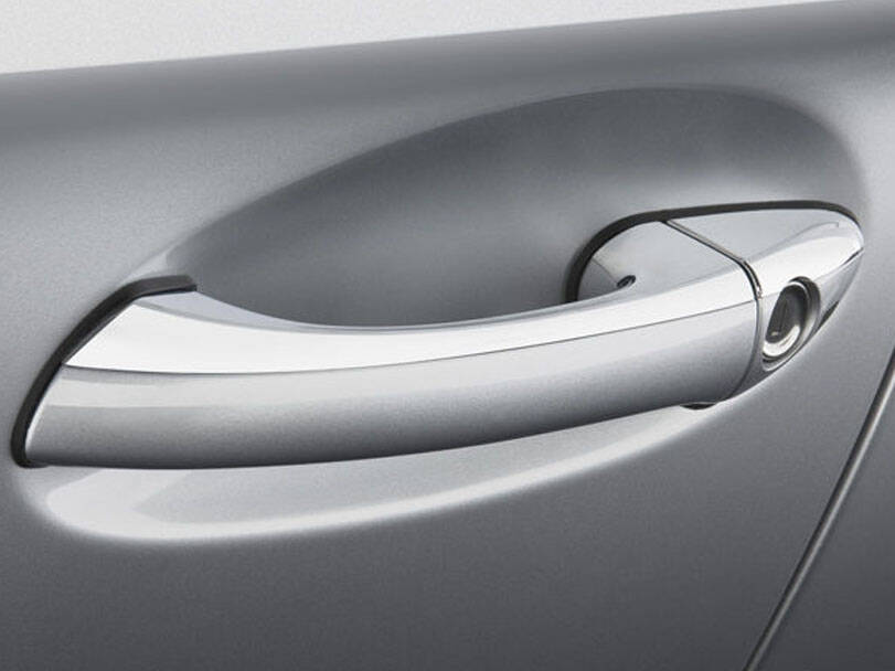 مرسيدس بنز CLS Class الجيل الأول (C219) الخارجية 