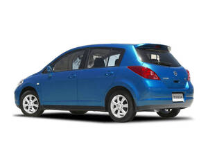 Nissan Tiida Exterior 