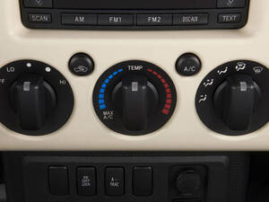 Toyota FJ Cruiser Interior 