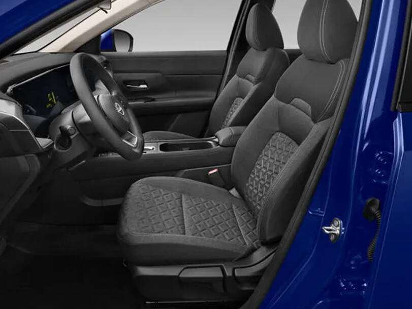 نيسان كيكس الداخلية 