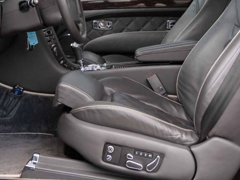 بينتلي بروك لاندز الداخلية 