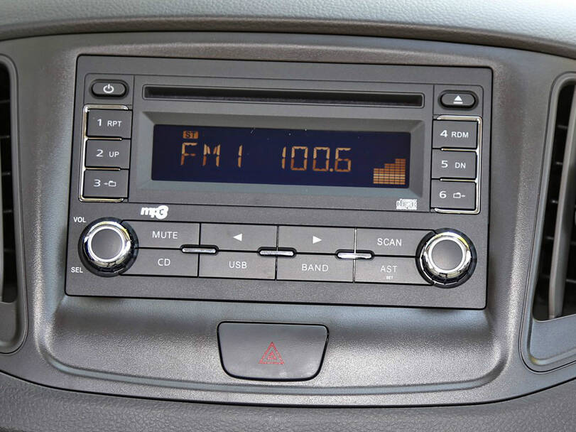 شيري إي 5 الداخلية 