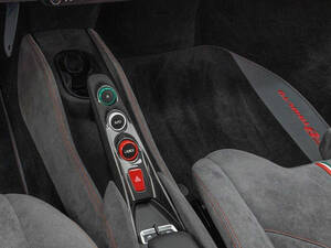 Ferrari F8 Spider Interior 