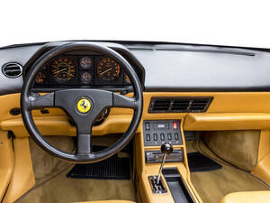 Ferrari Mondial Interior 
