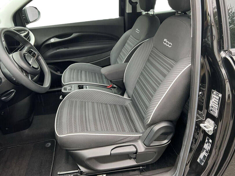 Fiat 500E Interior 