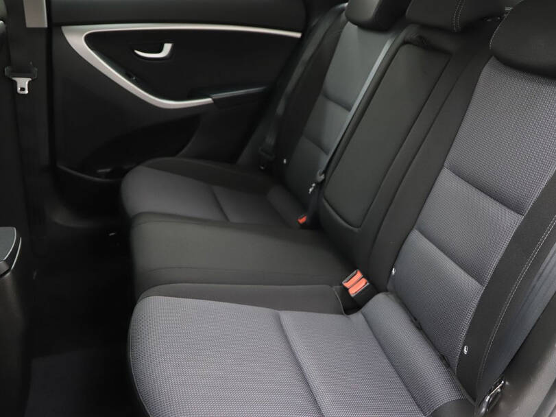 Hyundai i30 Interior 