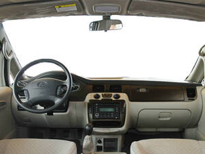 جاك ريفاين M5 الداخلية 