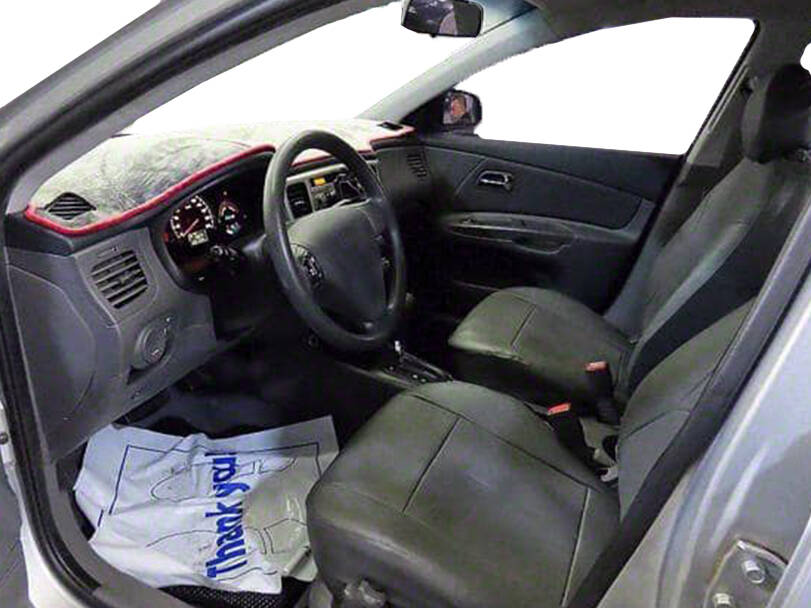 Kia Pride 2nd Generation Interior 
