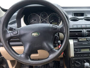 Land Rover LR2 Interior 
