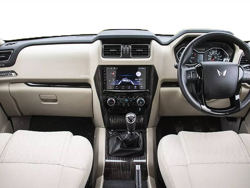 ماهيندرا XUV500 الداخلية 