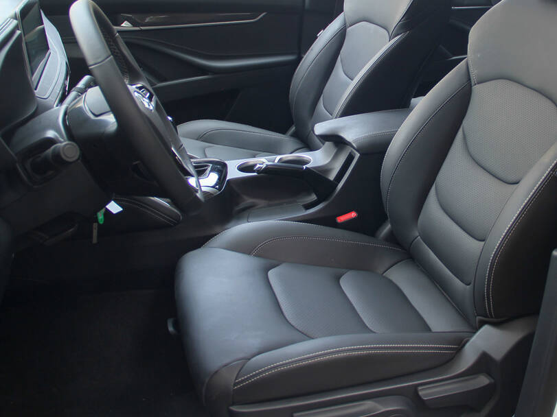 ماكسوس D90 الداخلية 