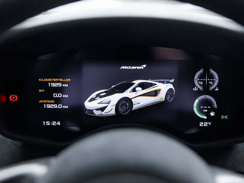 McLaren 620R Interior 