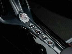 McLaren Elva Interior 