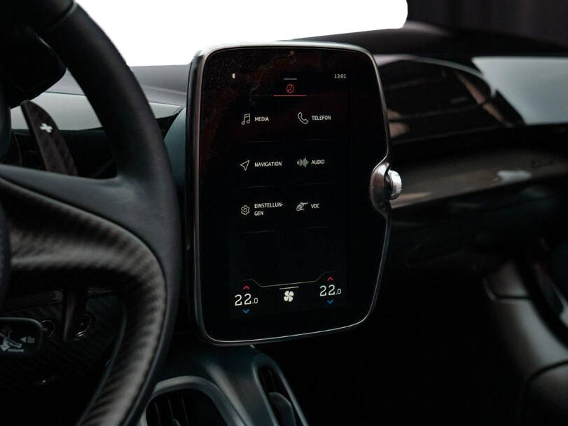 McLaren Elva Interior 
