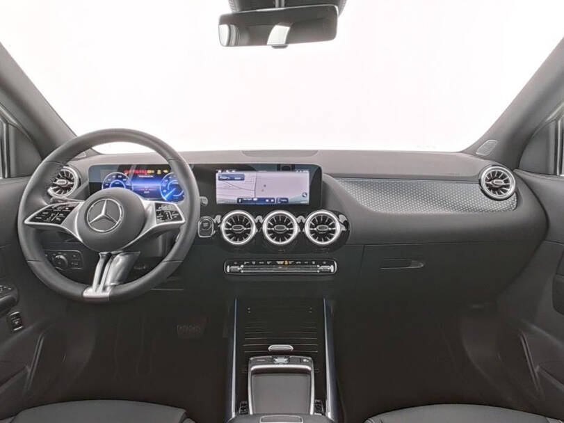 Mercedes Benz EQA 2025 Interior 