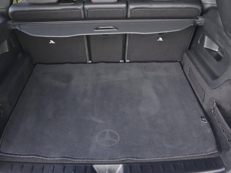 Mercedes Benz EQB Exterior 