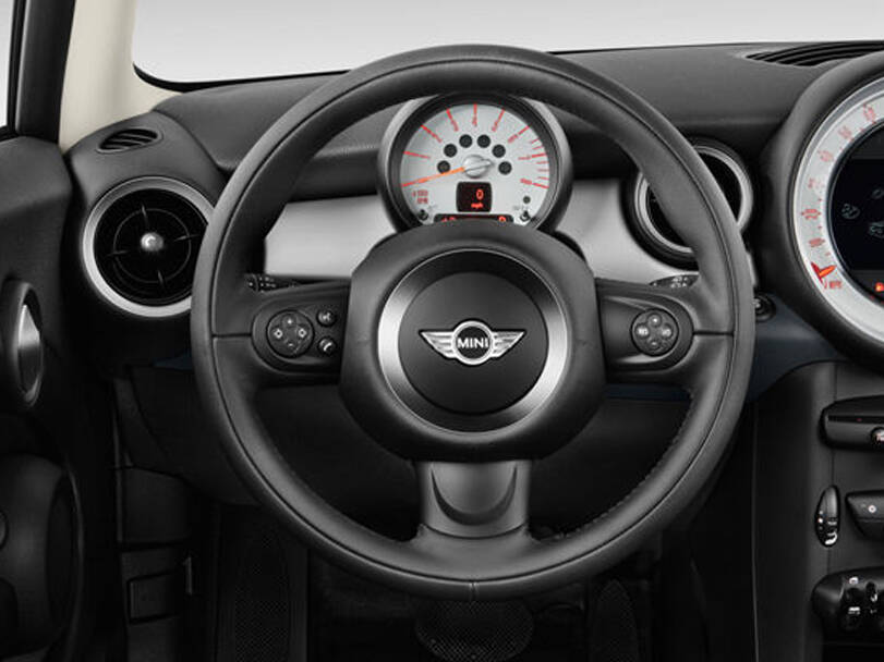 ميني كونفيرتيبل الجيل الثاني (R56) الداخلية 