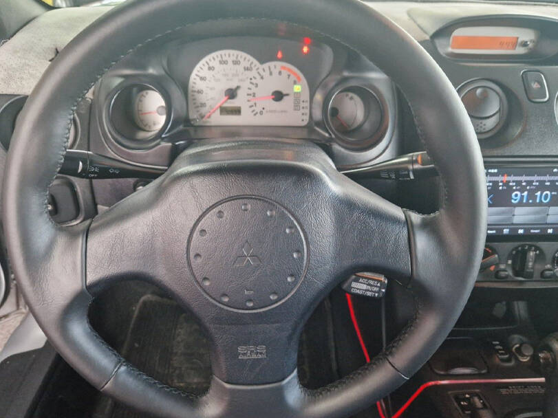 ميتسوبيشي إكليبس الجيل الثالث (D52A) الداخلية 