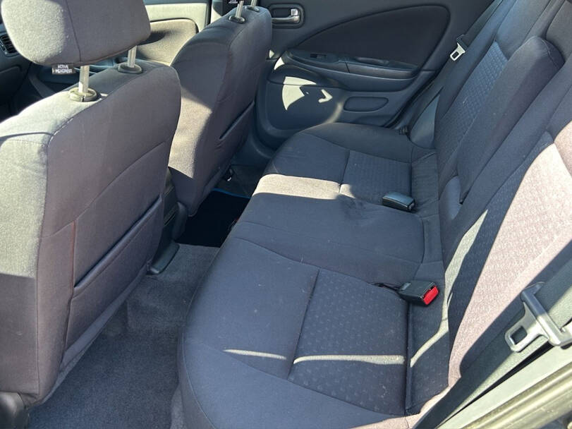 Nissan Almera Interior 