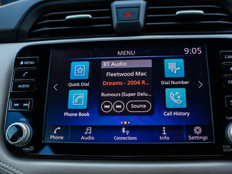 Nissan Almera Interior 