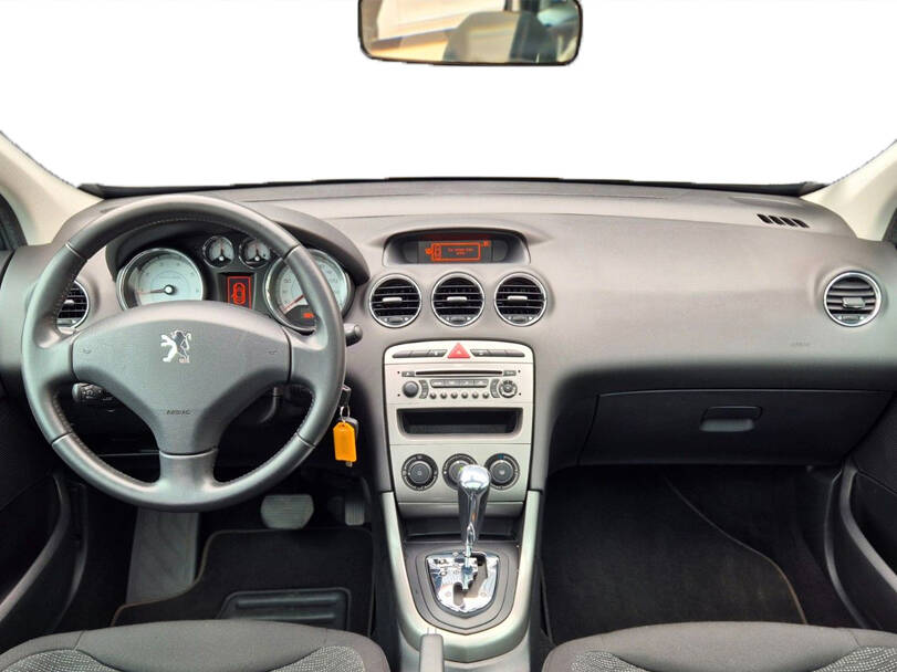 بيجو 308 CC الداخلية 