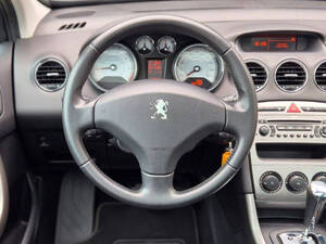 Peugeot 308 CC Interior 