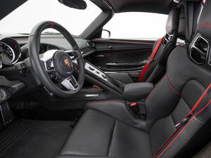 بورشه 918 سبايدر الداخلية 