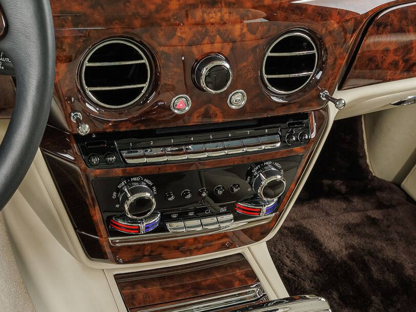 رولز رويس فانتوم 2025 الداخلية 