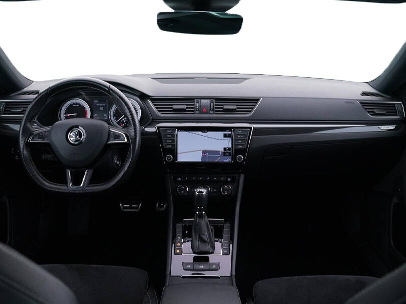 Skoda Superb Interior 