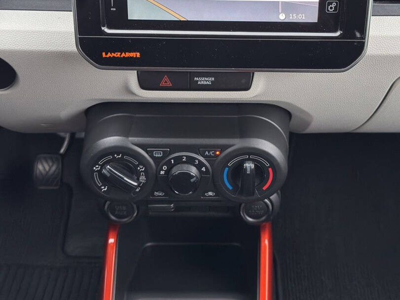 سوزوكي إيغنيس الداخلية 