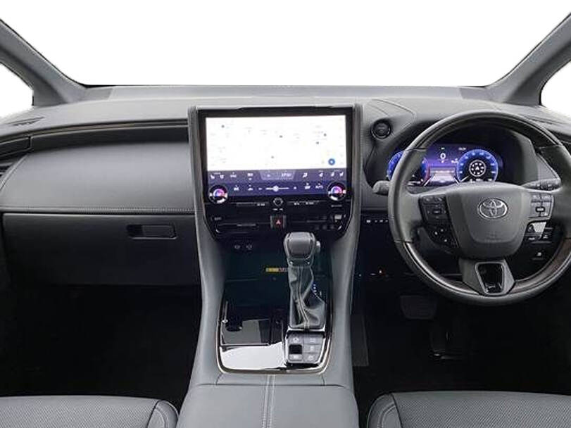 تويوتا ألفارد 2025 الداخلية 