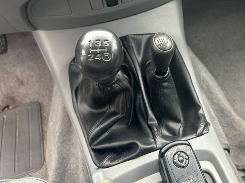 تويوتا هيلكس سيرف الجيل الرابع (N210) الداخلية 