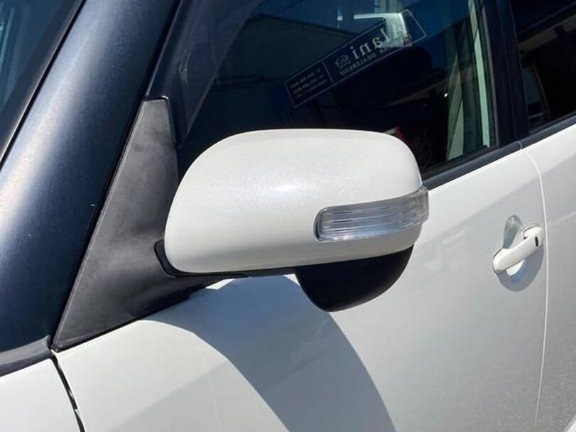 Toyota Rumion Exterior 