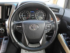 تويوتا فيلفاير الداخلية 