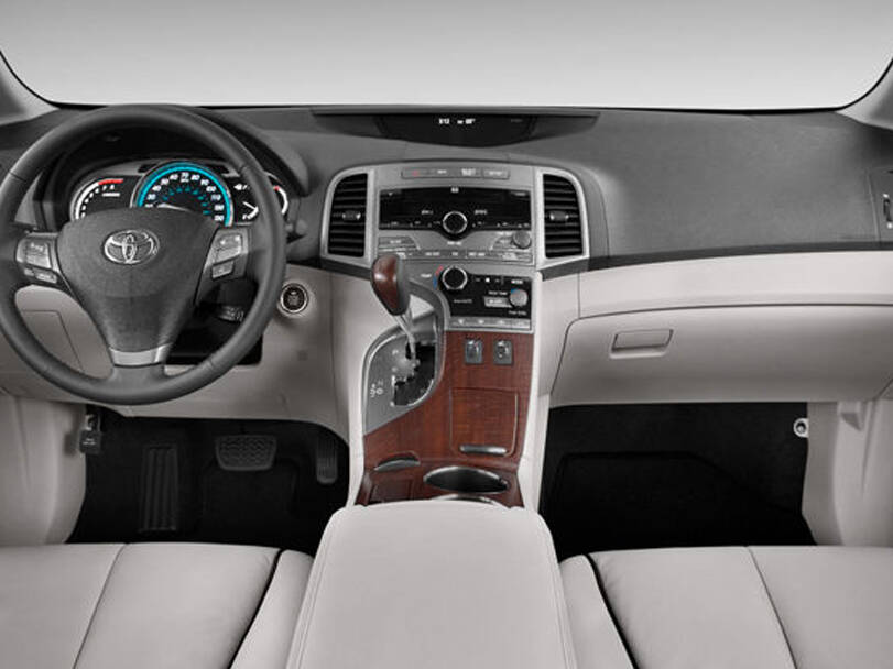 Toyota Venza Interior 