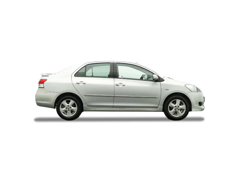 تويوتا فيوس الجيل الثاني (XP90) الخارجية 