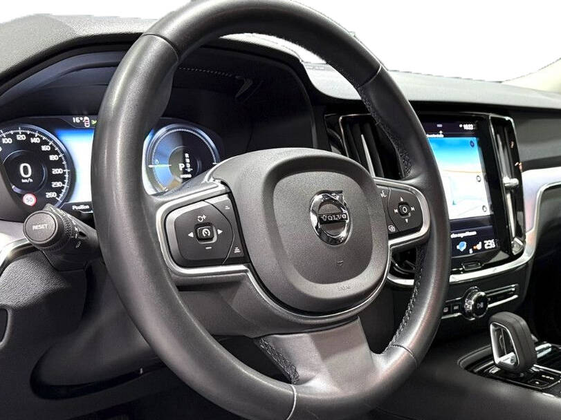 Volvo V60 Interior 