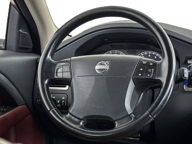 Volvo V70 Interior 
