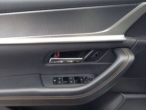 مازدا CX 60 الداخلية Door Controls